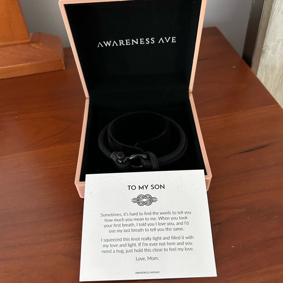 Bracelet - Picture 2 of 3